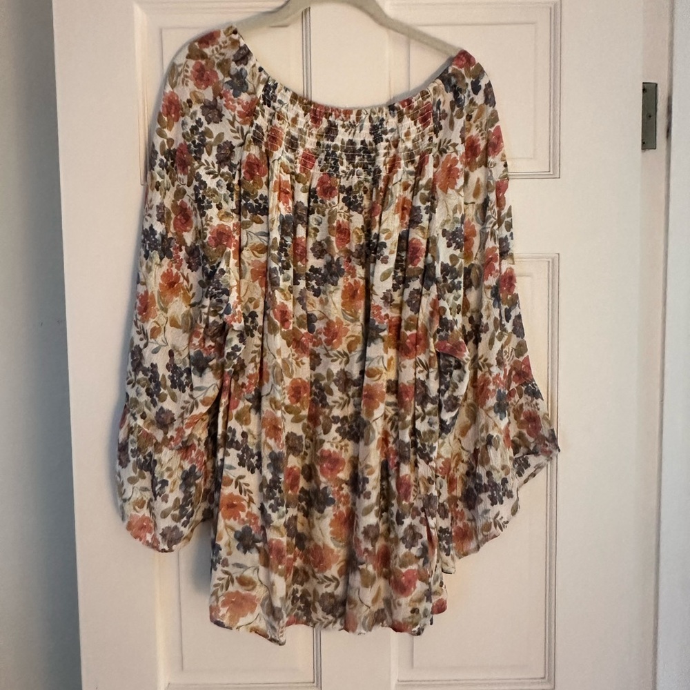 Zac and Rachel floral scrunched detailed blouse - Picture 4 of 4